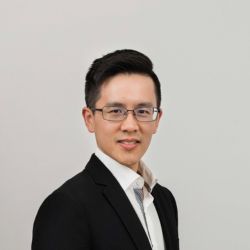 Dr Derrick Siu