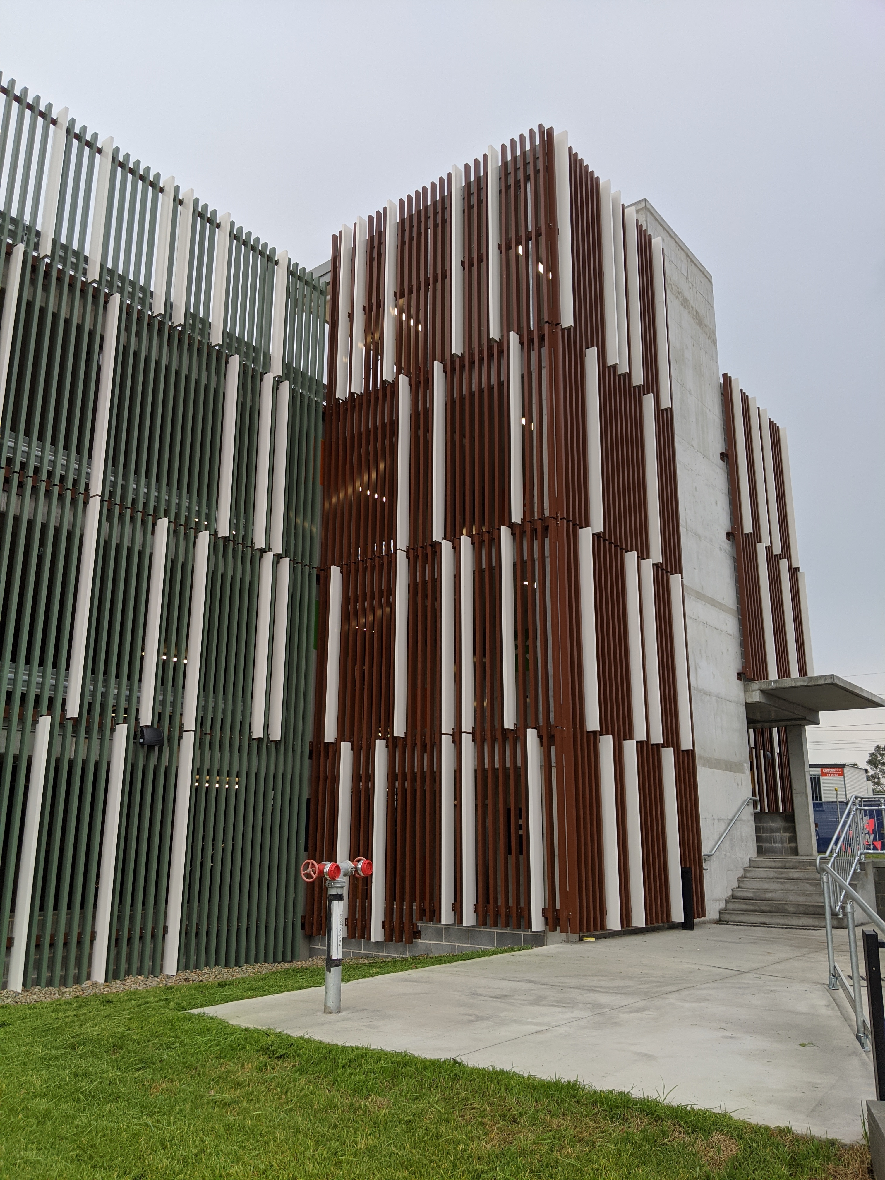 External view mullti-storey carpark